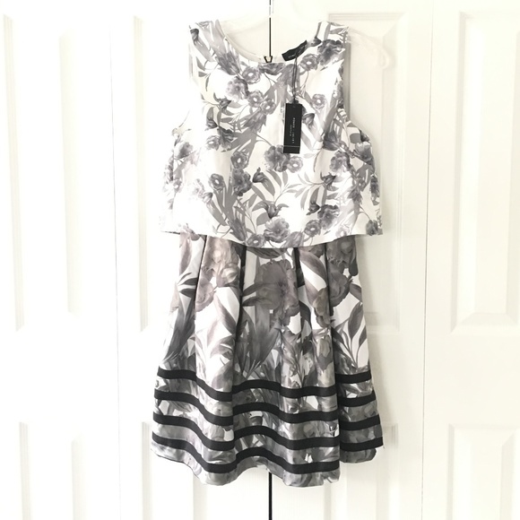 Romeo & Juliet Couture Dresses & Skirts - womens black and white floral dress